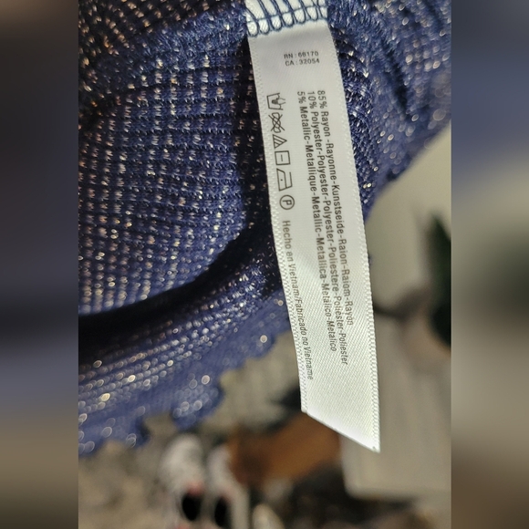 Free People Intimately V Neck knit front bow tie flutter cuffs slits size XS - Picture 3 of 4